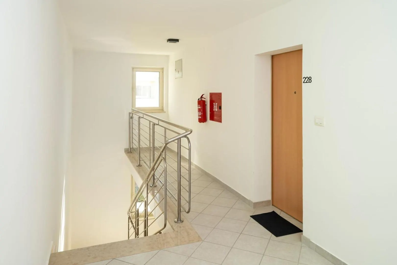 Apartment Garden Palace B228