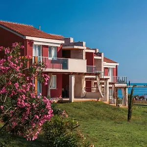 Katoro Plava Laguna Apartman